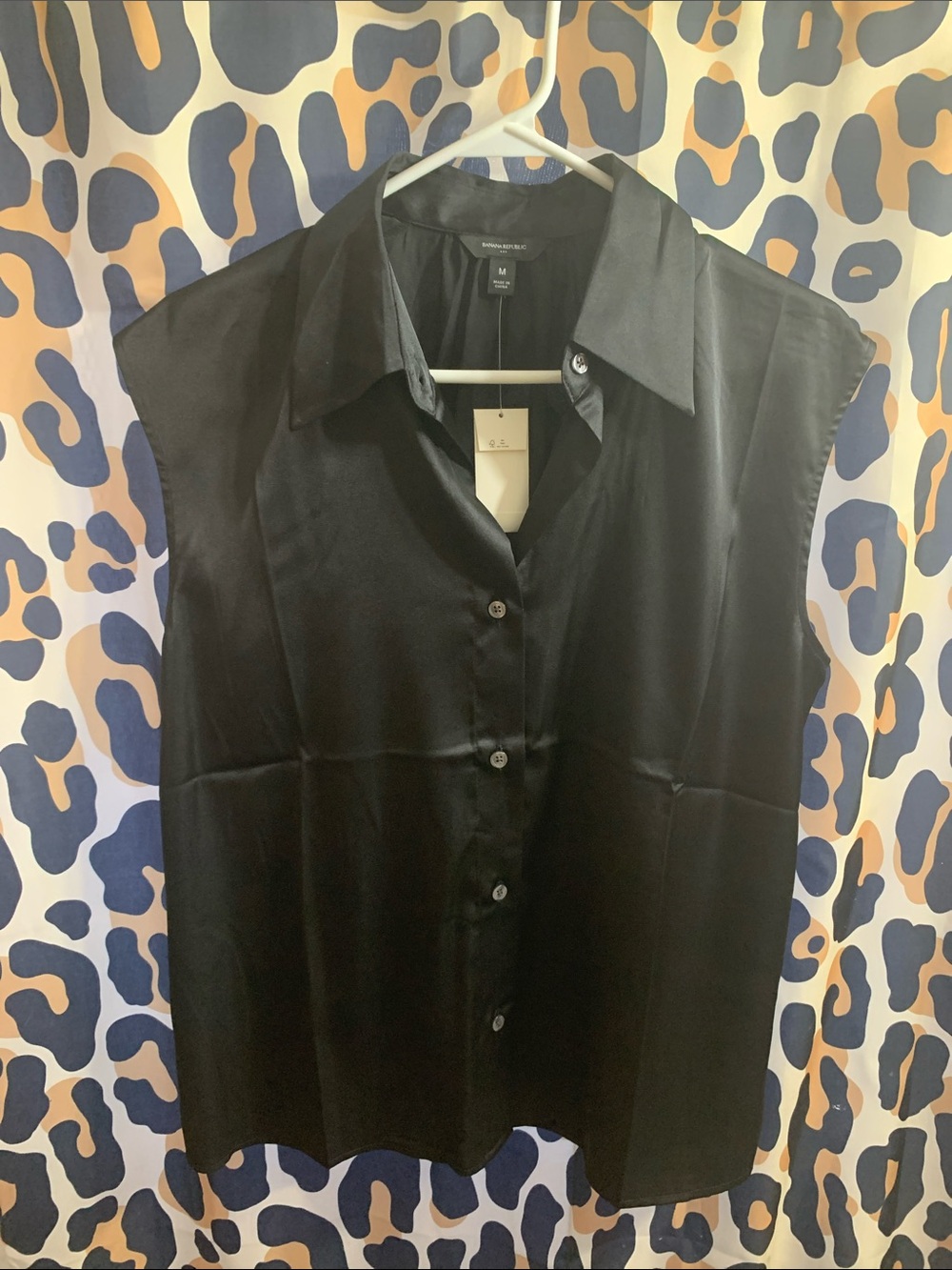 Banana Republic Factory Black Sleeveless Button-Up Blouse